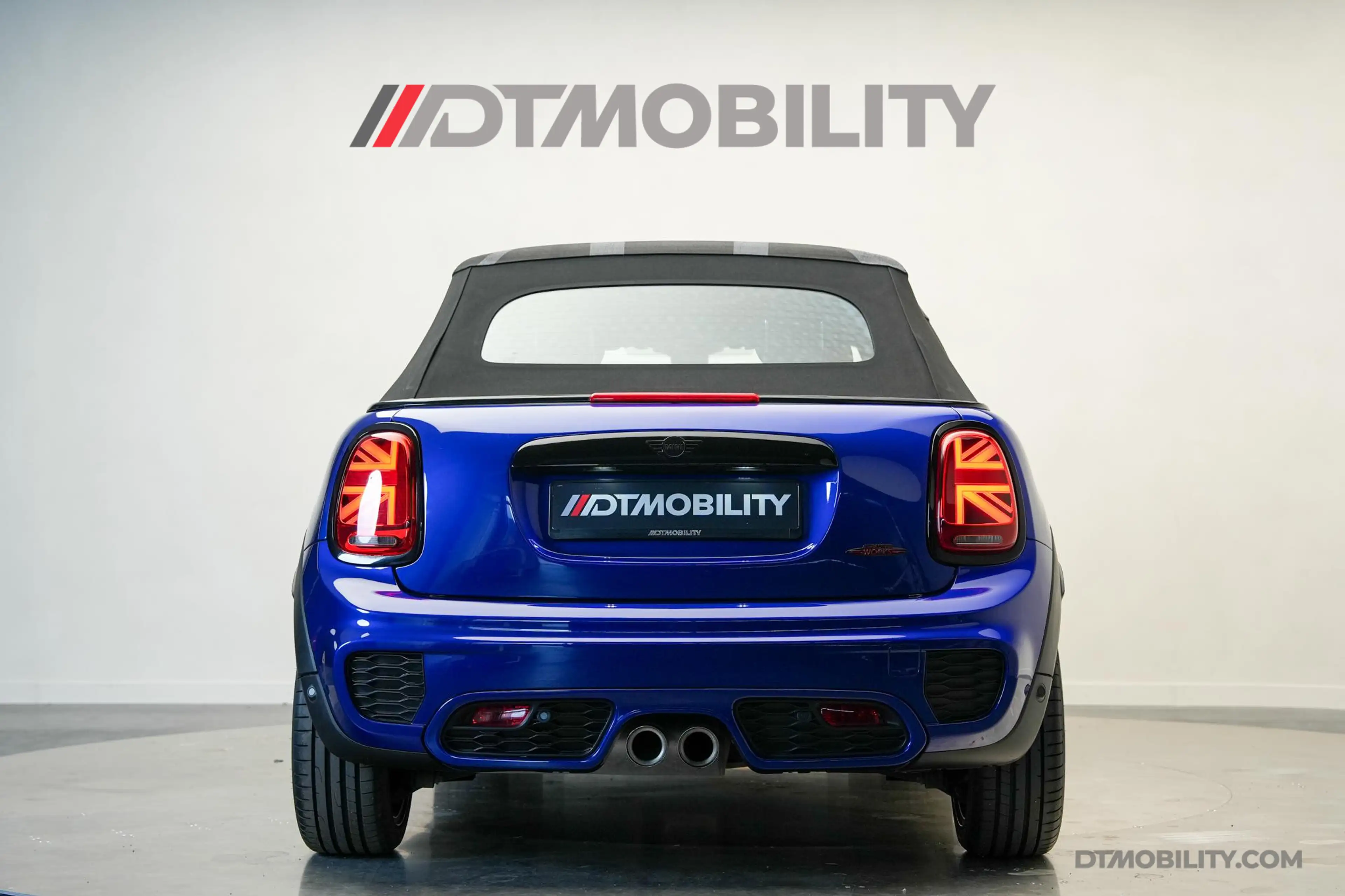 MINI John Cooper Works Cabrio 2.0 | Martini Racing | — photo 48