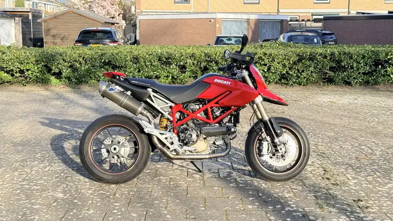 Ducati Hypermotard 1100 - foto 3