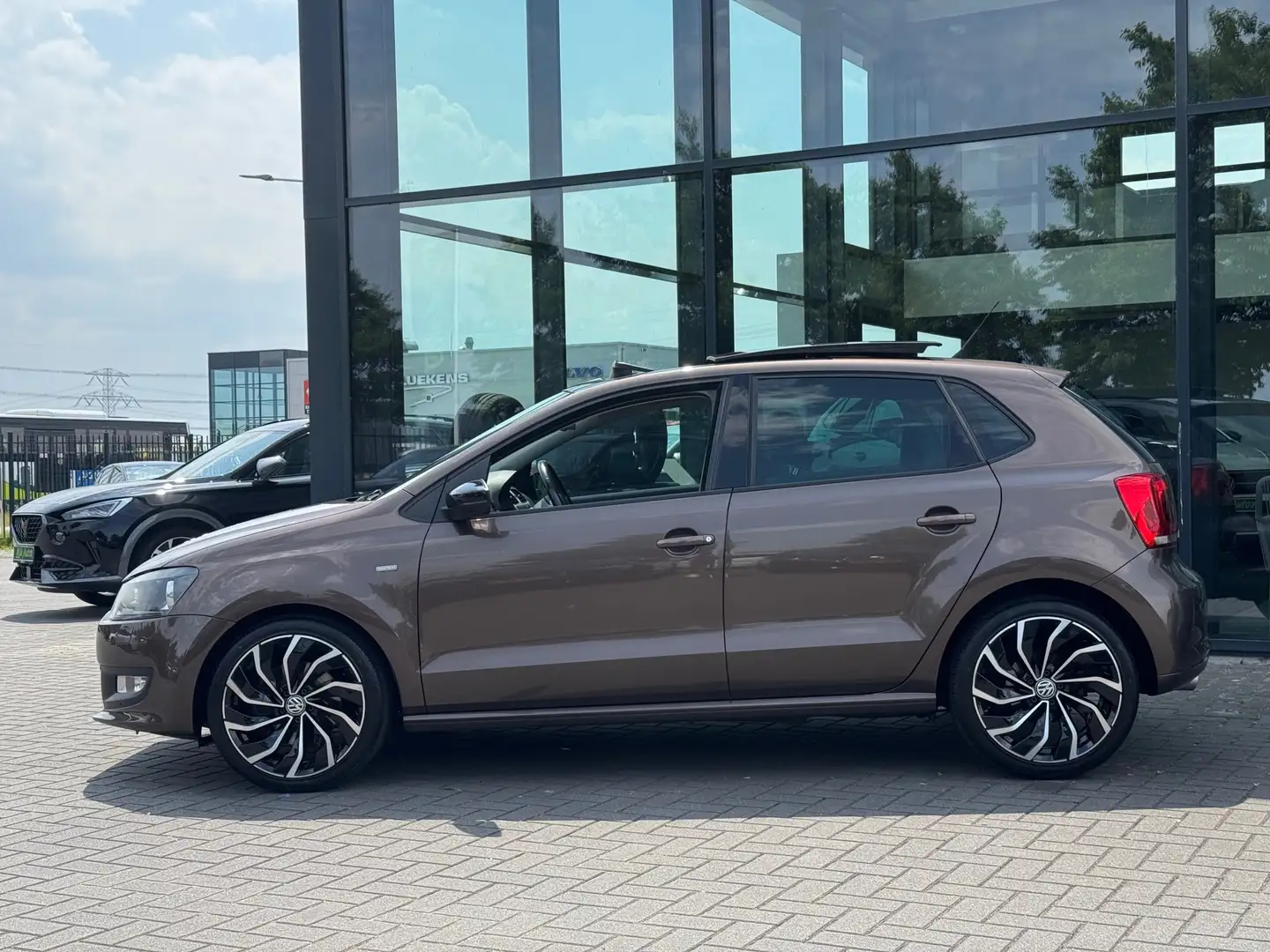 Volkswagen Polo 1.2 TSI Match * Panoramadak * Cruise Control * Car Bruin - 2