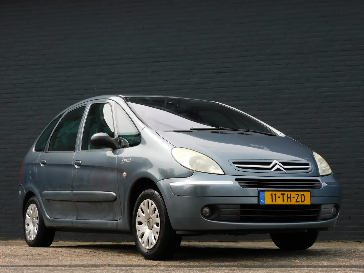 Citroen Xsara Picasso 1.6i-16V Caractère CLIMA! CRUISE! TREKHAAK! Gris - 2