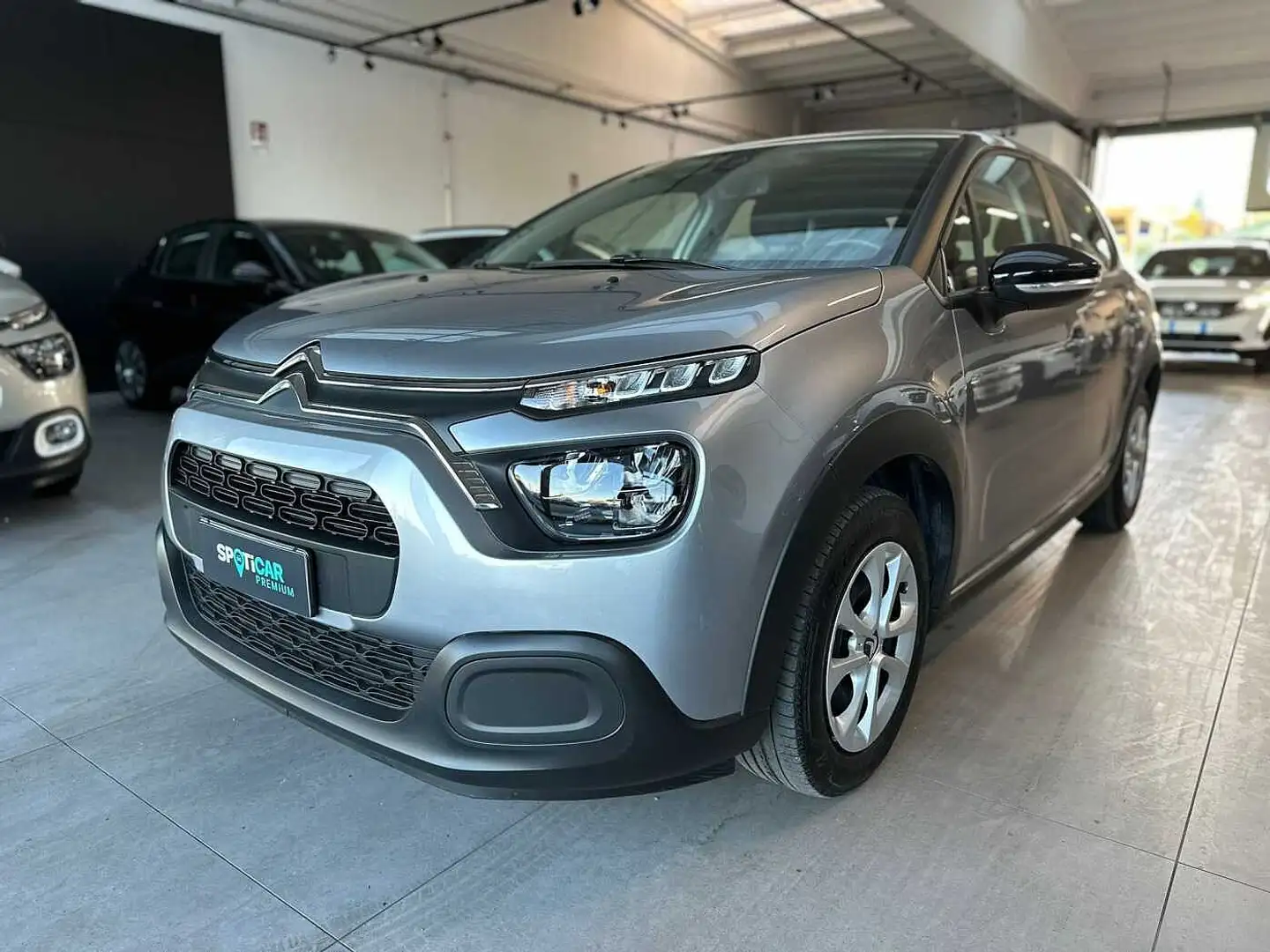 Citroen C3 3ª serie PureTech 83 S&S Feel NEOPATENTATI Grigio - 1