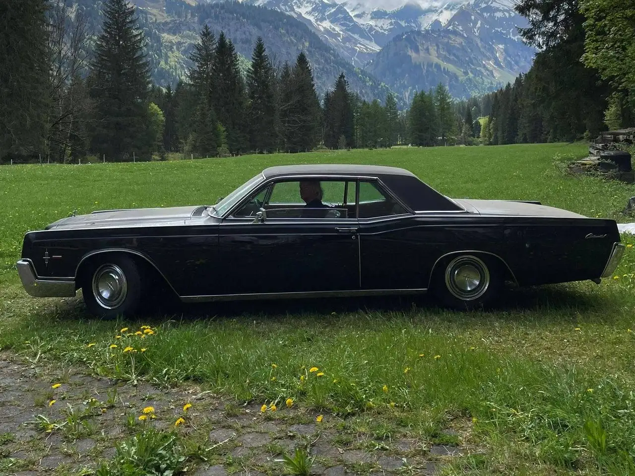 Lincoln Continental Coupé, foto 2