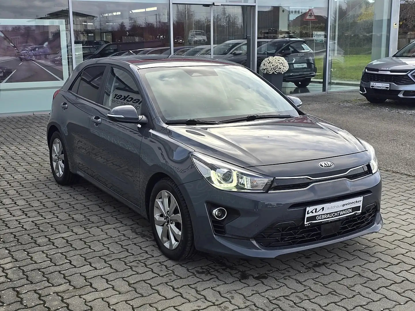 Kia Rio 1,0 TGDI GPF Gold 48V DCT Aut. Grau - 2