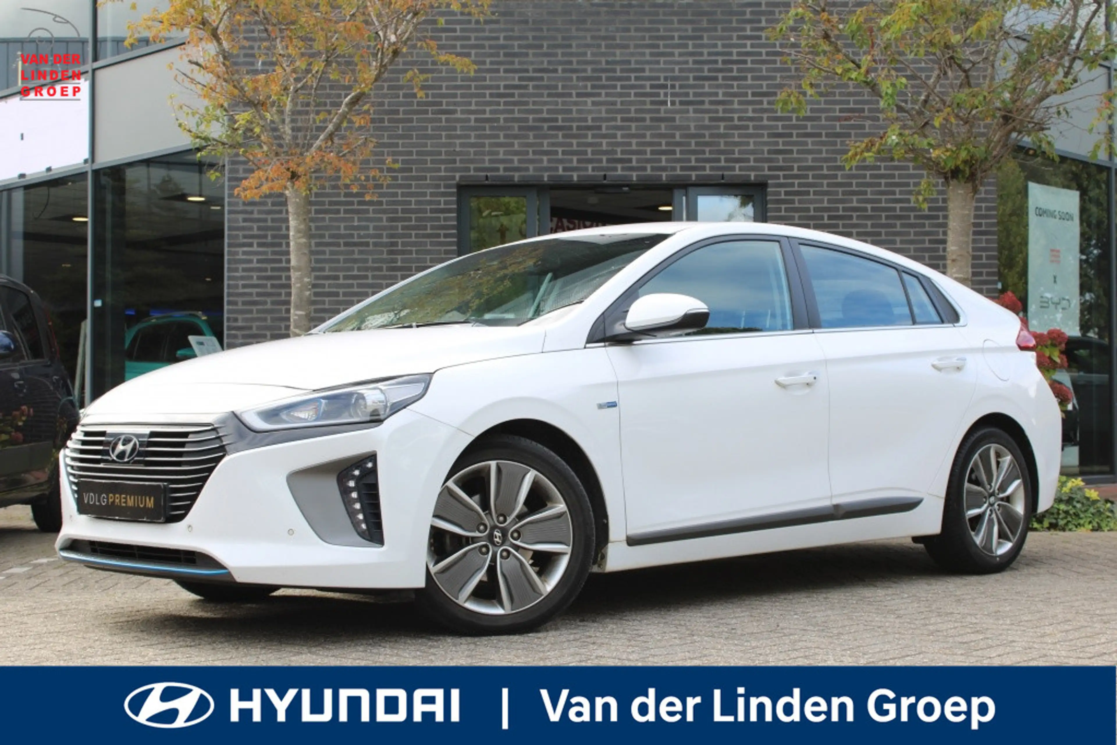 Hyundai IONIQ 1.6 GDi HEV Premium Full Option! "RIJKLAARPRIJS"