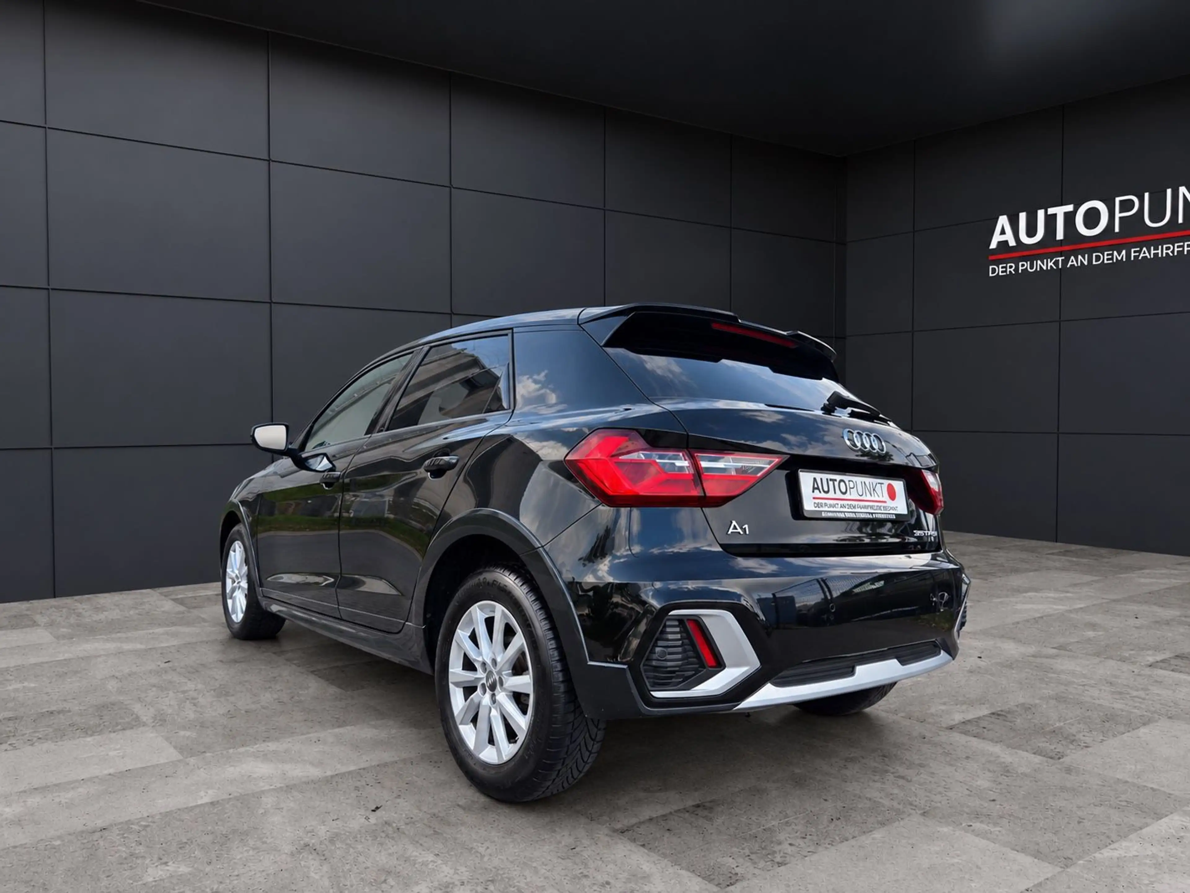 Audi A1 CITYCARVER 30 TFSI AUT. VIRTUELLTACHO SHZ PDC — photo 6
