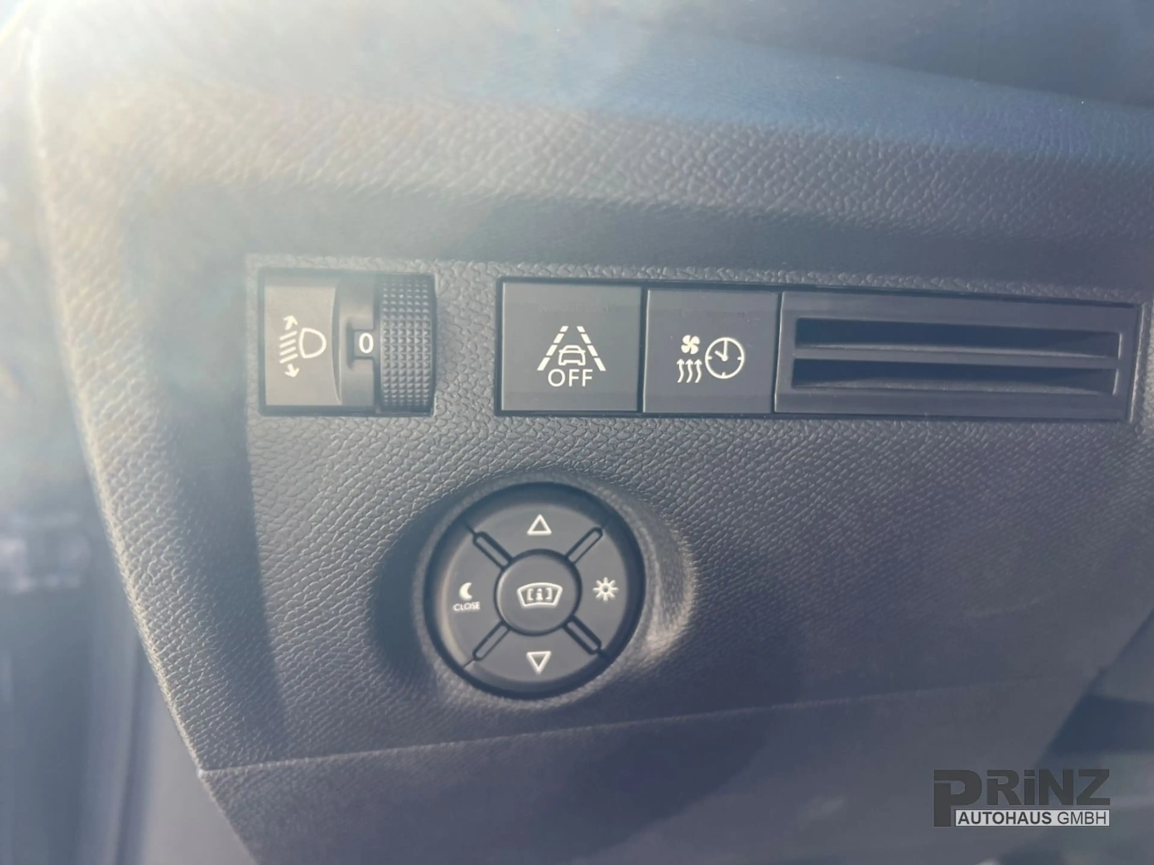 Citroen C4 E- Feel Pack *1.Hand *Sitzhzg. *Navi *Kamera — photo 22