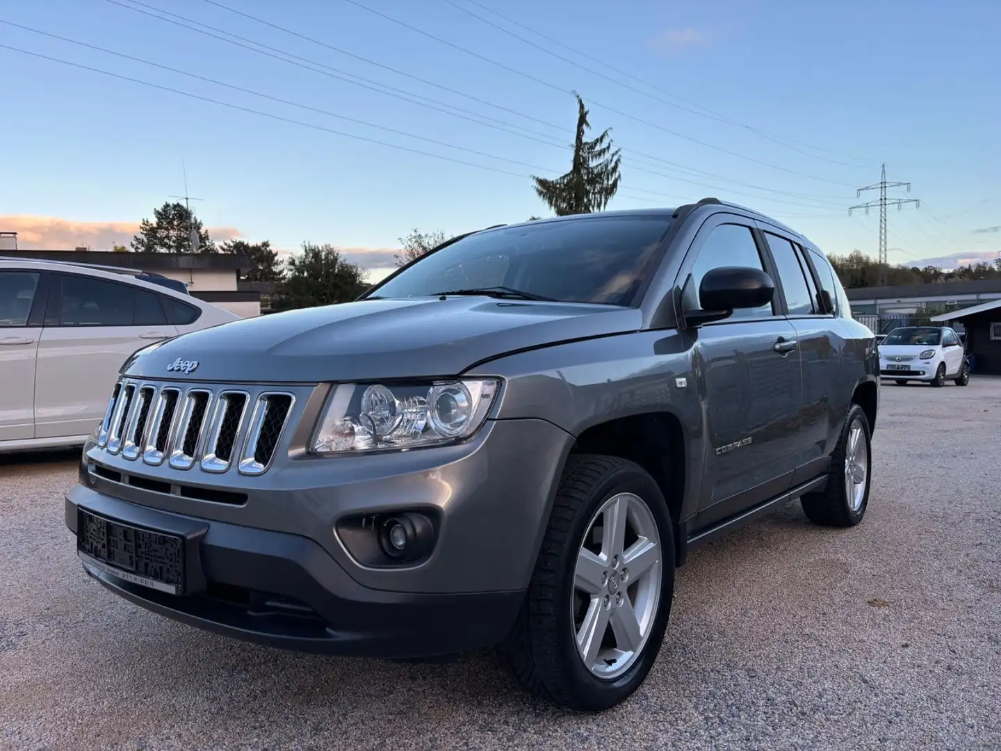 Jeep Compass Limited 4x4,S-DACH,NAVI,KAMER.,TOP Grau - 1