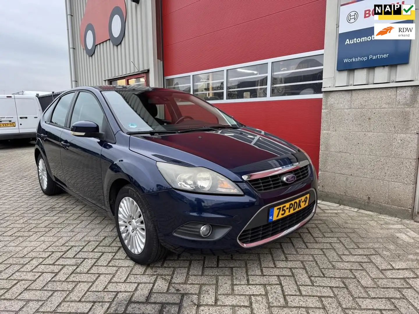 Ford Focus 1.8 Limited, 2e Eig, NAP, Climate control, Navigat Синий - 1