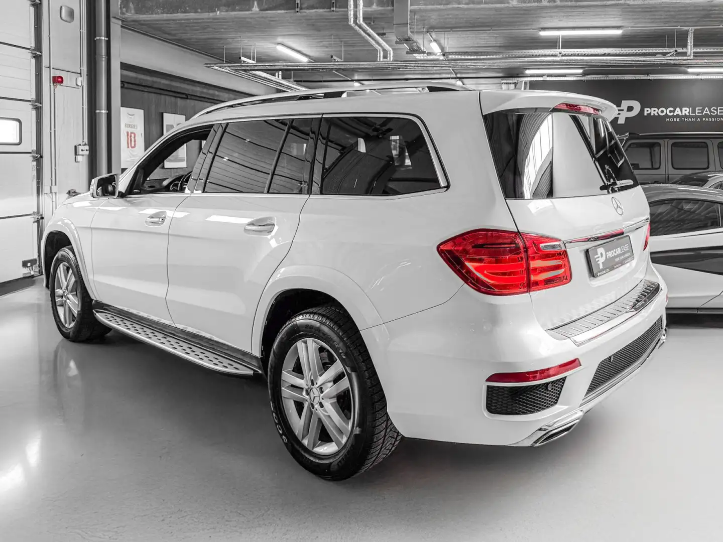 Mercedes-Benz GL 500 GL 500 4Matic (BlueEFFICIENCY) 7G-TRONIC Blanc - 2