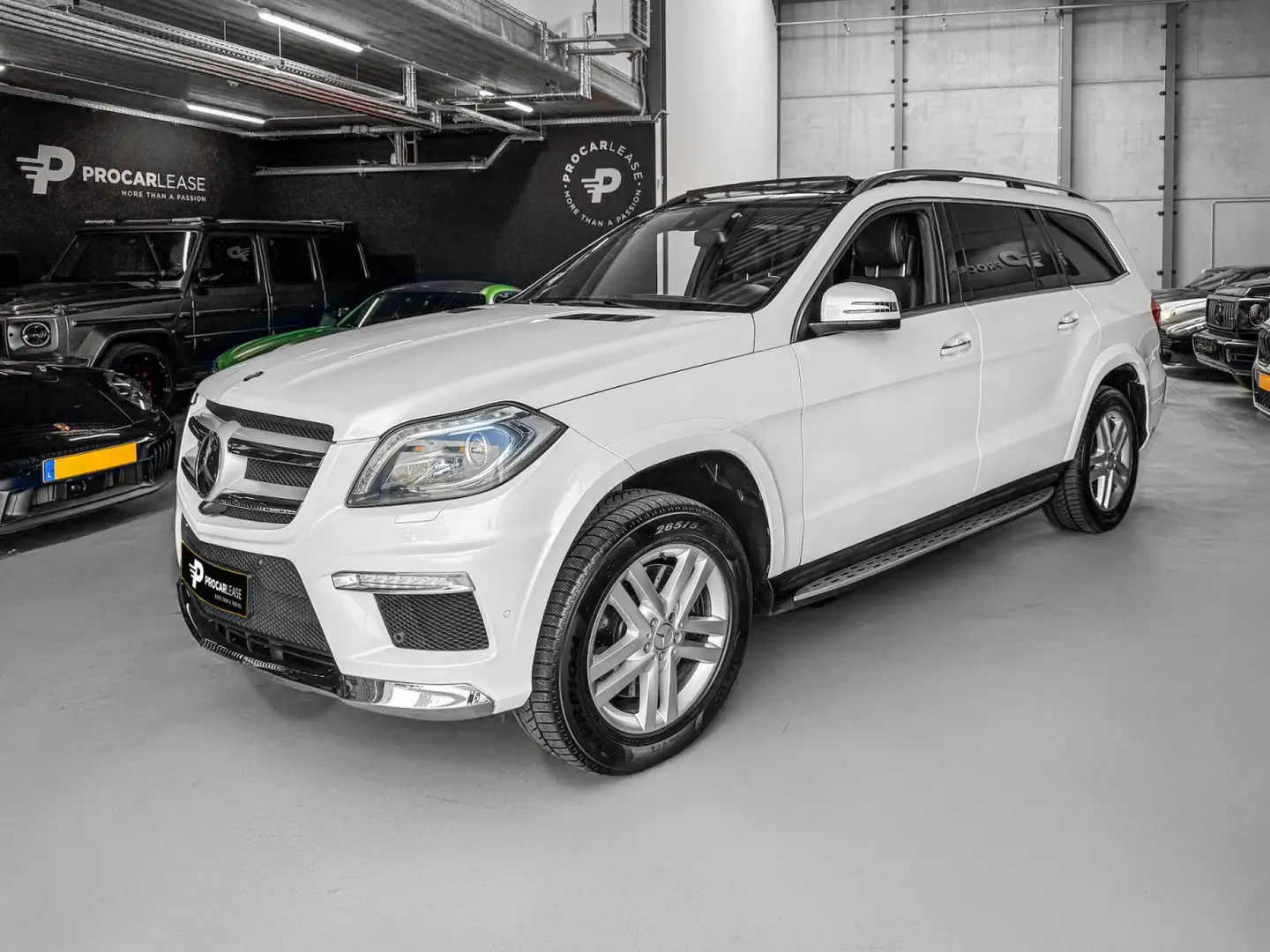 Mercedes-Benz GL 500 GL 500 4Matic (BlueEFFICIENCY) 7G-TRONIC Blanc - 1