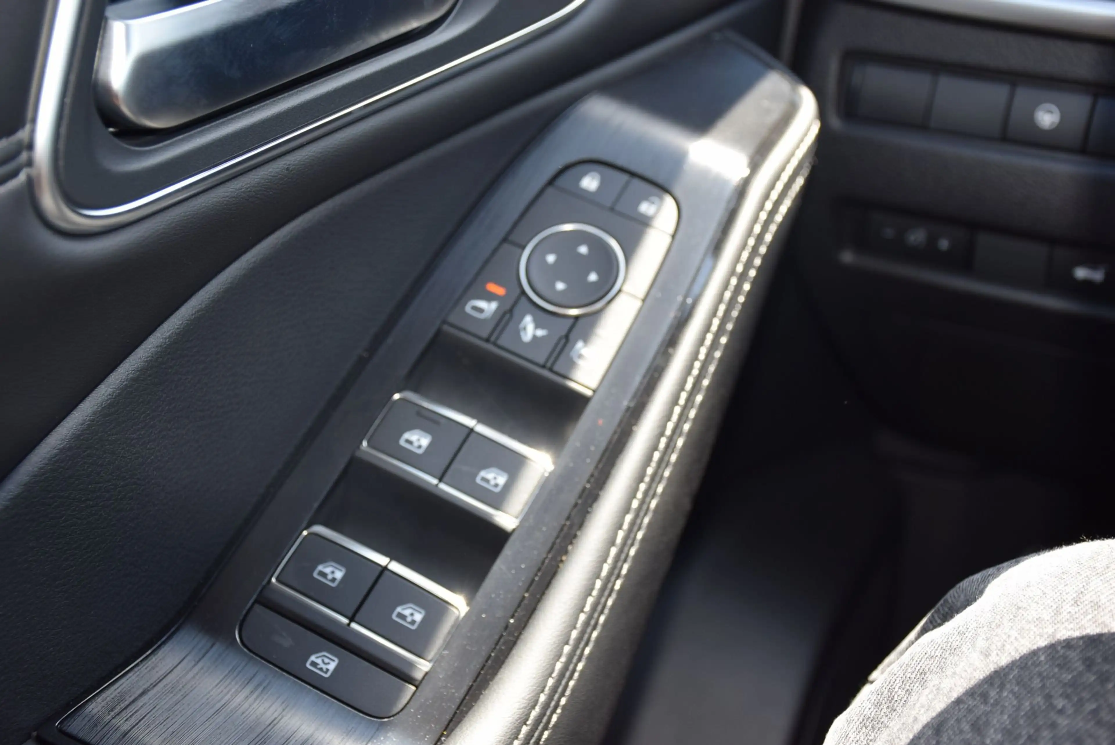 Nissan X-Trail e-POWER Tekna+ — photo 14