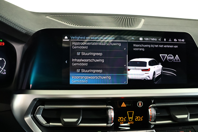 BMW 330 3-serie 330e M-Sport Panorama / Opendak / Pilot as — photo 27