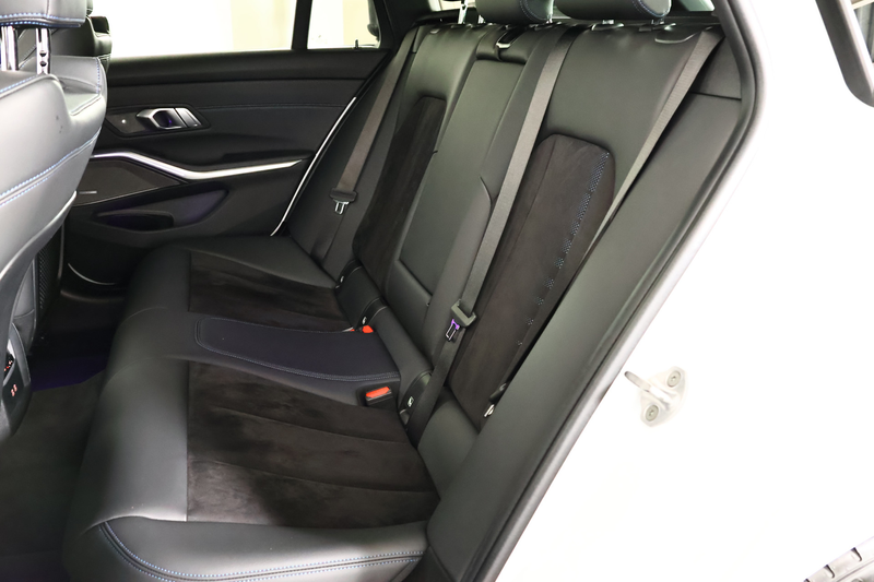 BMW 330 3-serie 330e M-Sport Panorama / Opendak / Pilot as — photo 12