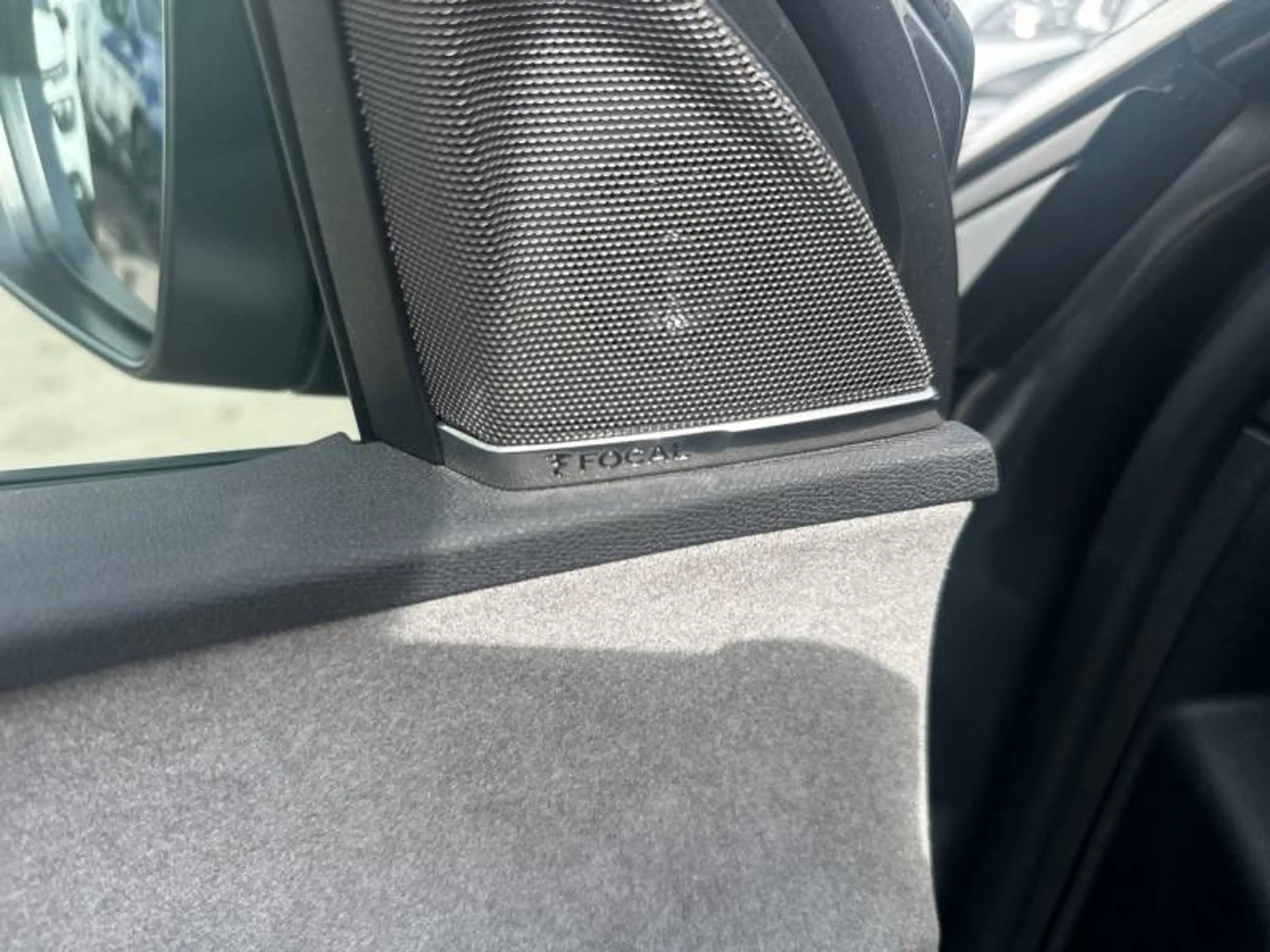 Peugeot 3008 2 1.5 BlueHDi 96kW S&S EAT8 Pack GT — photo 22