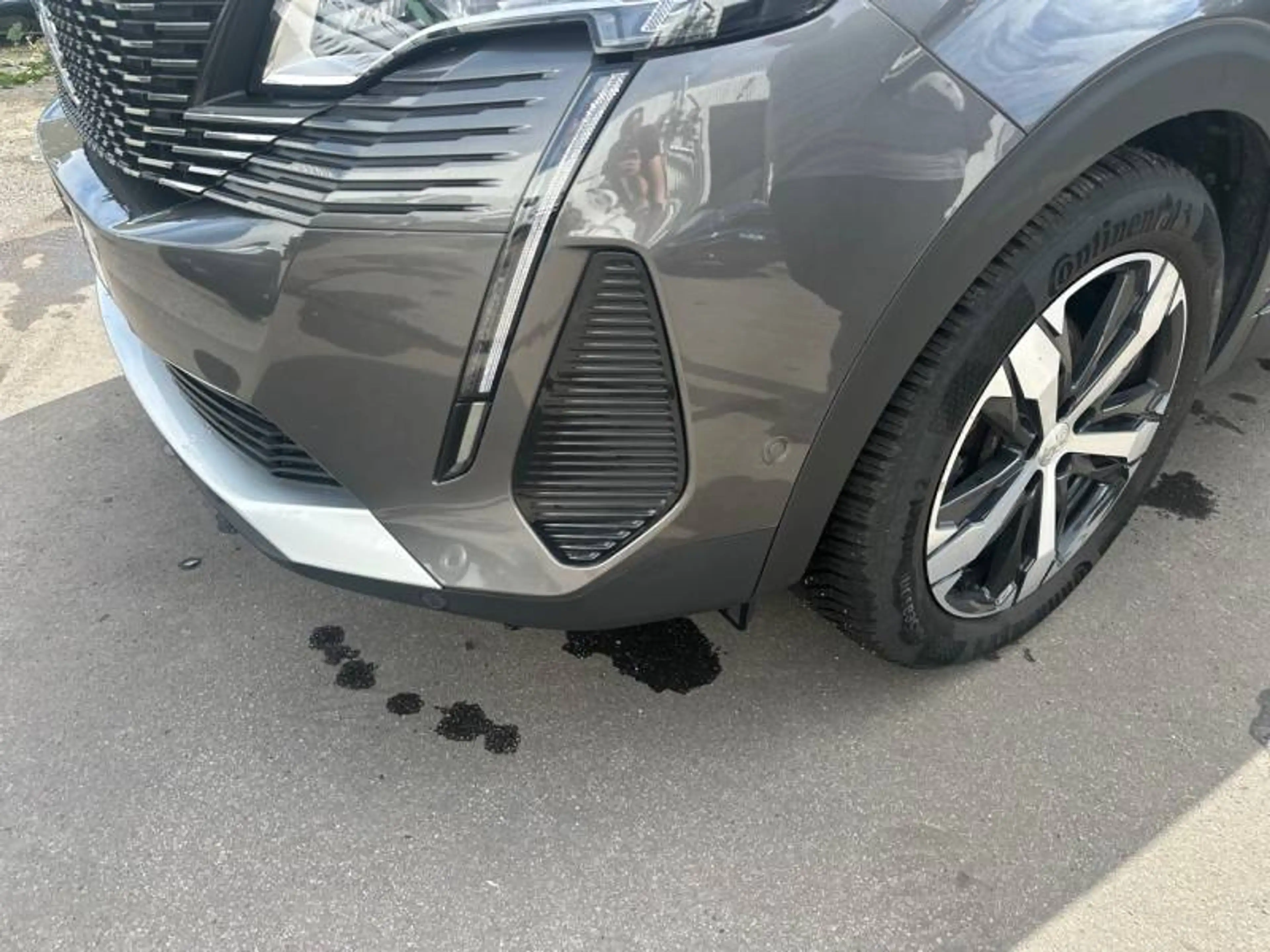 Peugeot 3008 2 1.5 BlueHDi 96kW S&S EAT8 Pack GT — photo 24