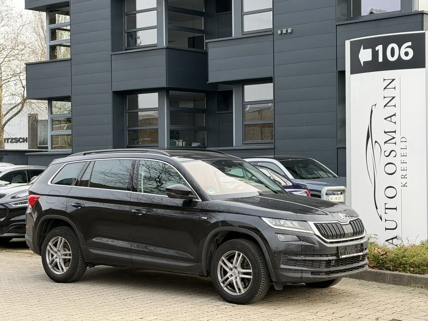 Skoda Kodiaq 2.0 TDI 4x4 DSG Clever ACC RFK Noir - 1