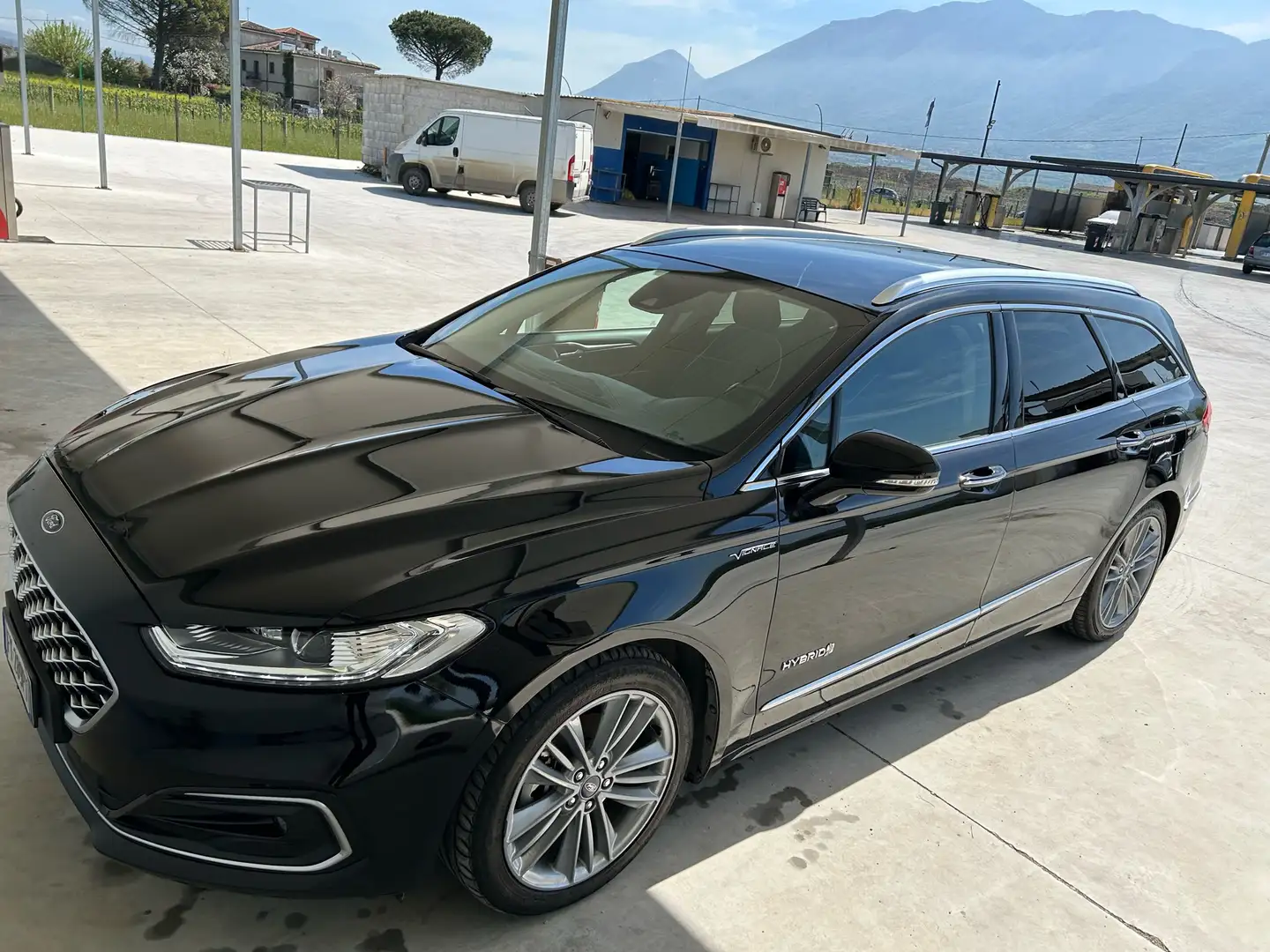 Ford Mondeo SW 2.0 hybrid Vignale ecvt - 1