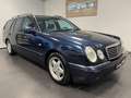 Mercedes-Benz E 320 T AVANTGARDE/AHK/Klima/Leder/TUV 09-2027/ Blau - thumbnail 1