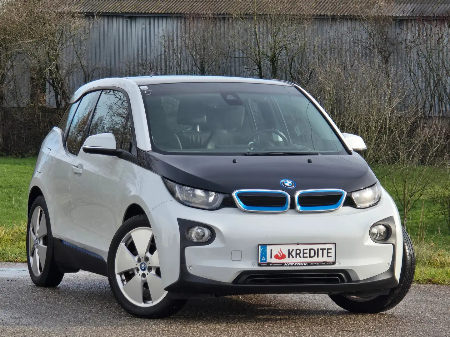 BMW i3 Basis Top* Kredit* Elektro* Wenig KM* Automatik* Weiß - 2