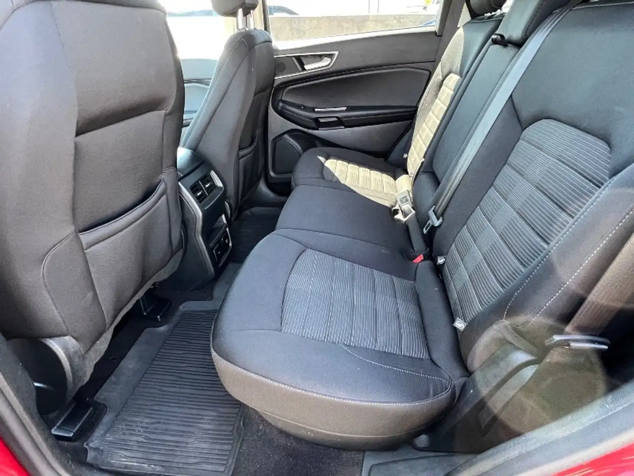 Ford Edge снимка Ford Edge