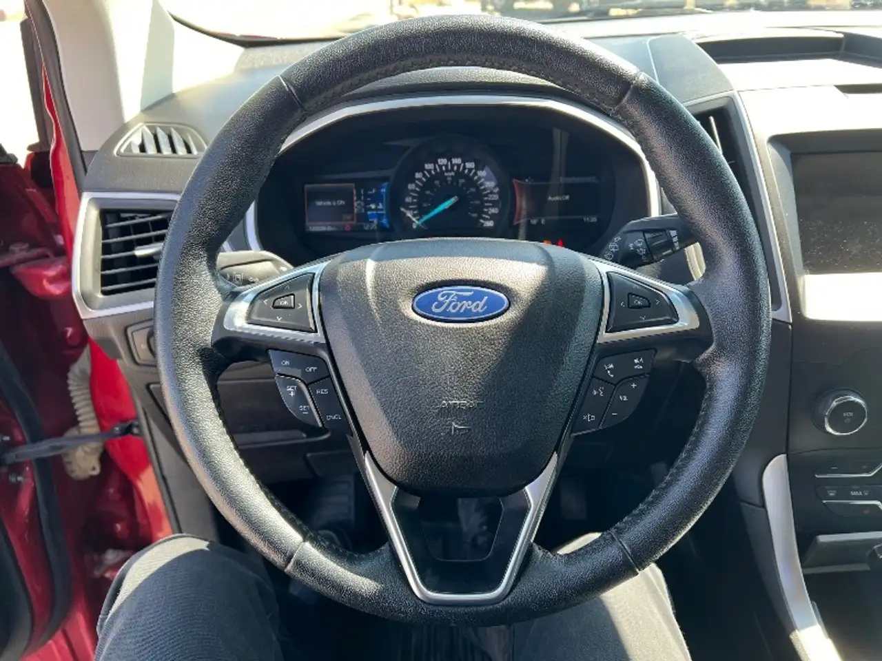 Ford Edge снимка Ford Edge