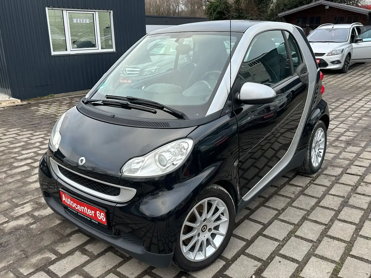 smart forTwo coupe Passion Aut.*KLIMA*TÜV NEU*PANO Schwarz - 1