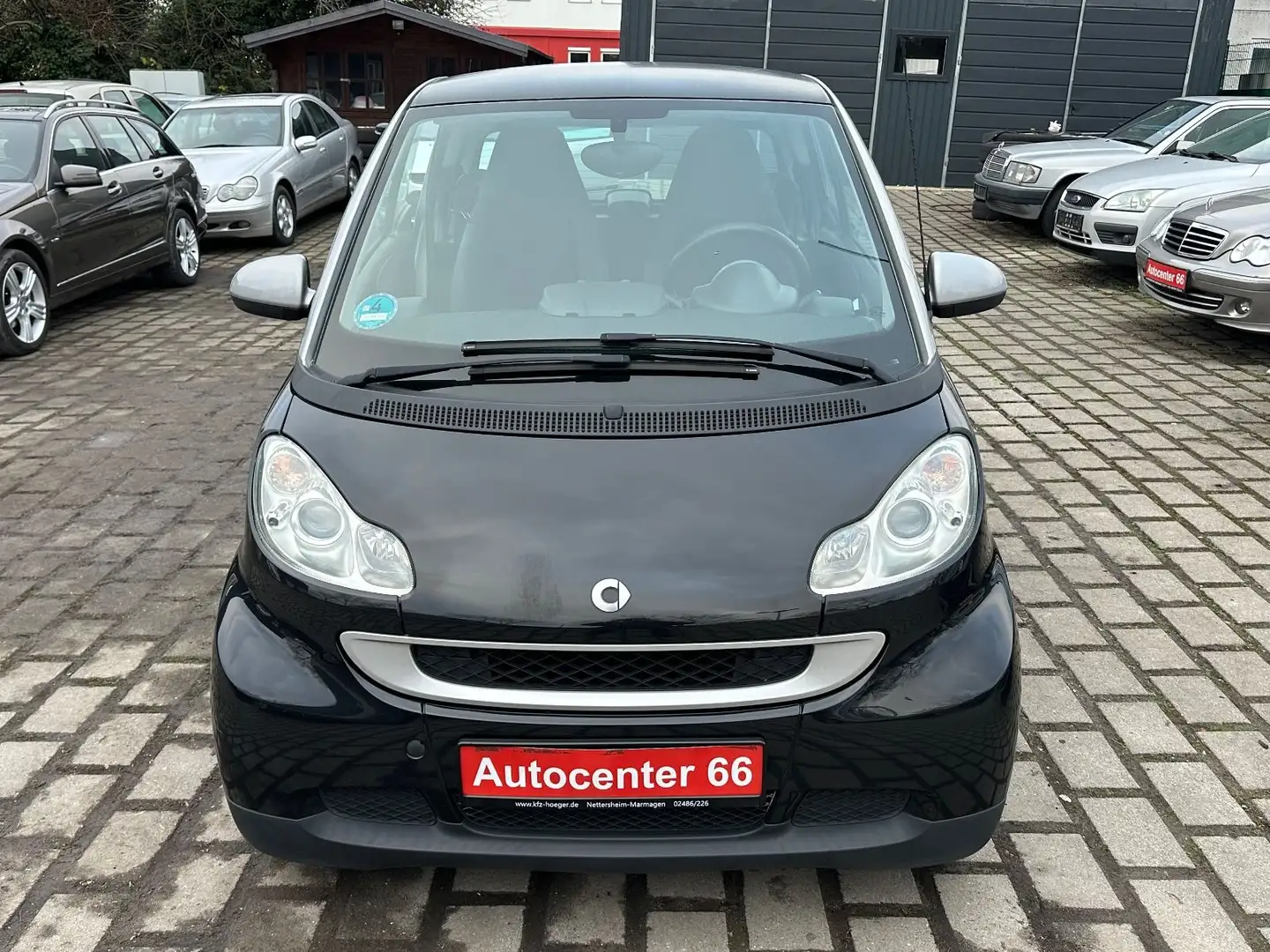 smart forTwo coupe Passion Aut.*KLIMA*TÜV NEU*PANO Schwarz - 2