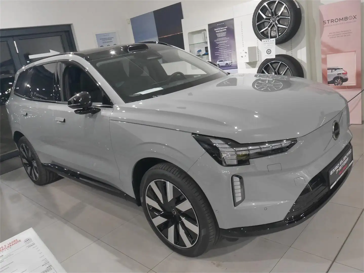 Volvo EX90 Twin Motor Ultra Grau - 2