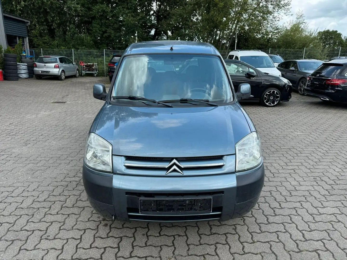 Citroen Berlingo 1.4 Multispace 5-SITZER°AHK°ALLWETTER! Grau - 2