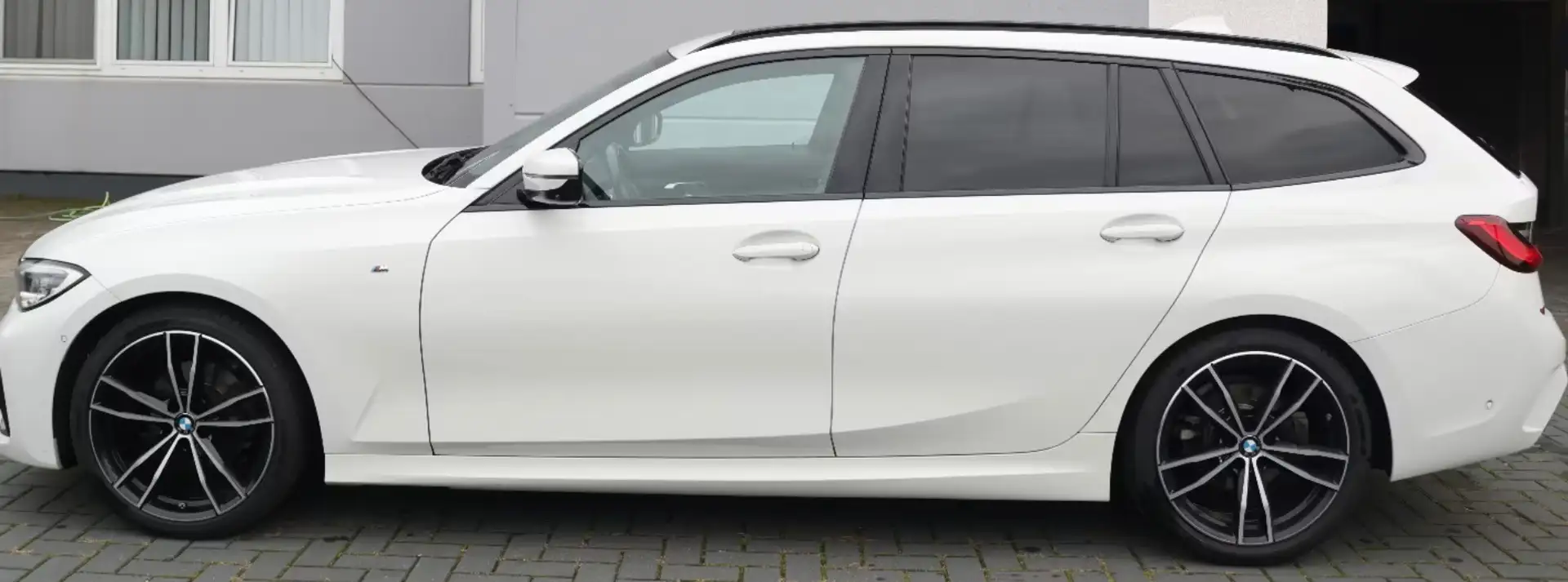 BMW 320 Serie 3 G21 2019 Touring 320d Touring Luxury auto Weiß - 1