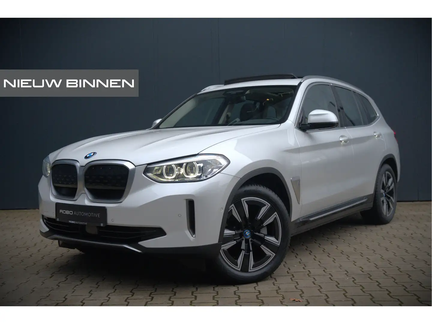BMW iX3 Executive 80 kWh | Panoramadak | Keyless | Stoelve Blanco - 1
