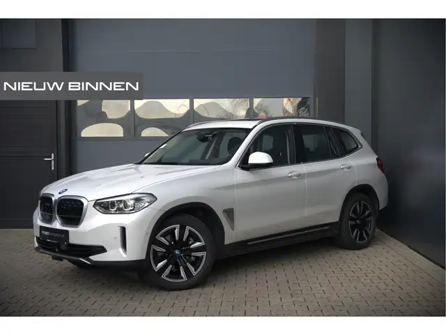 BMW iX3 Executive 80 kWh | Panoramadak | Keyless | Stoelve