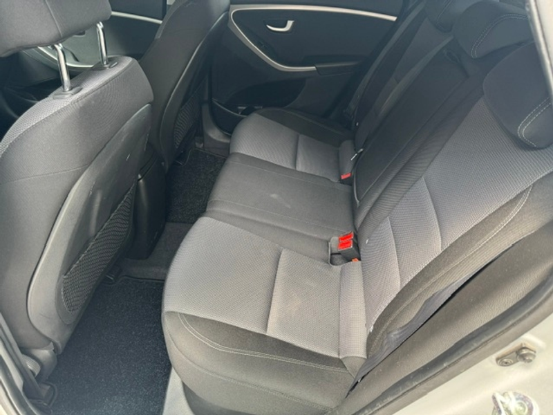 Hyundai i30 Trend blue 1.6 CRDI 7-DCT — photo 10