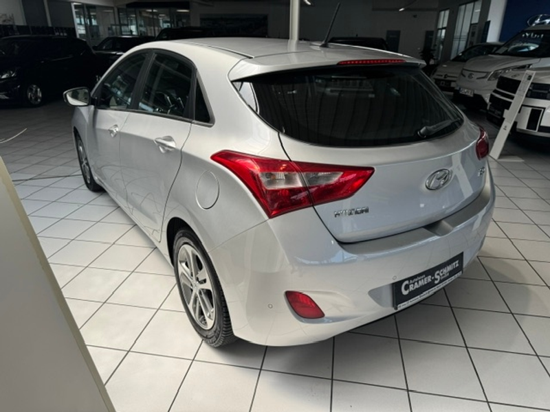Hyundai i30 Trend blue 1.6 CRDI 7-DCT — photo 7