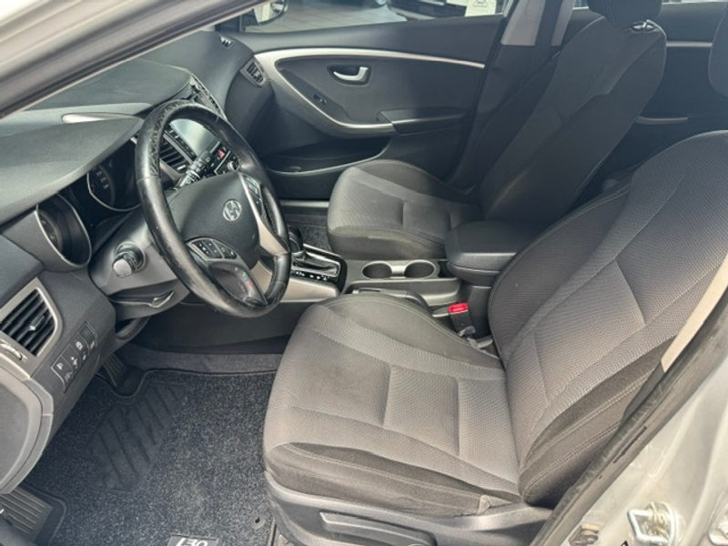 Hyundai i30 Trend blue 1.6 CRDI 7-DCT — photo 11