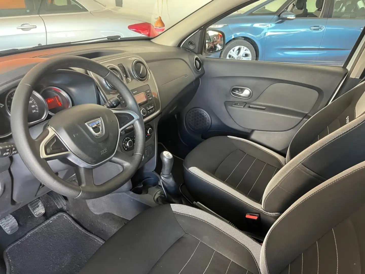 Dacia Sandero 1.5dCi Stepway 90 Blanco - 2