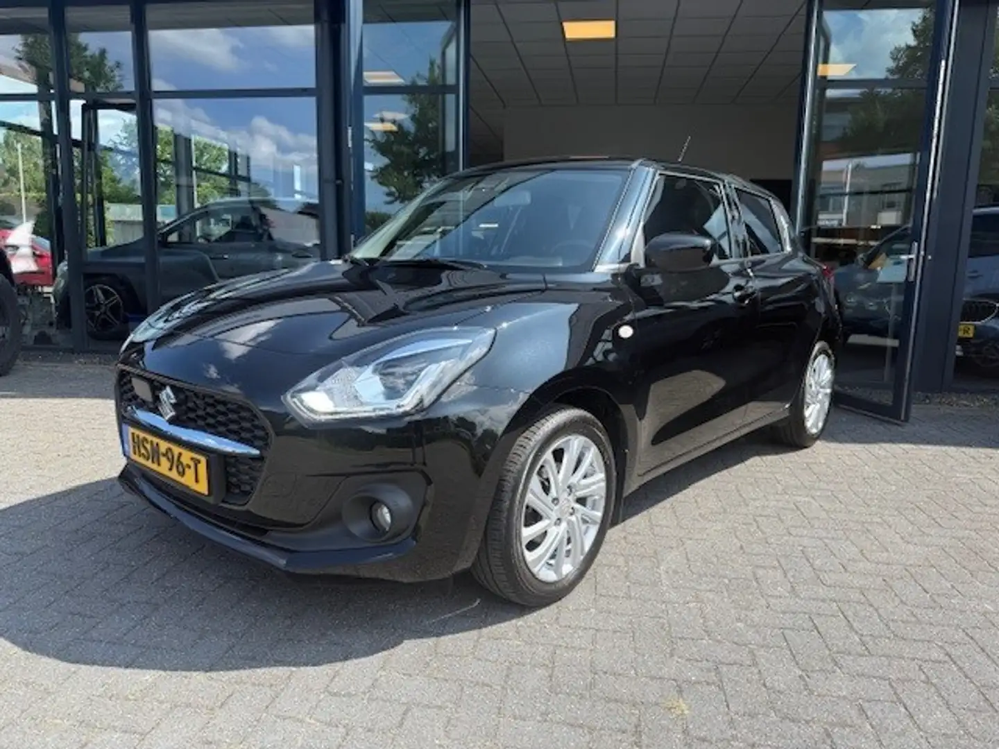 Suzuki Swift 1.2 Style Smart Hybrid Automaat Carplay Camera Pdc Zwart - 1