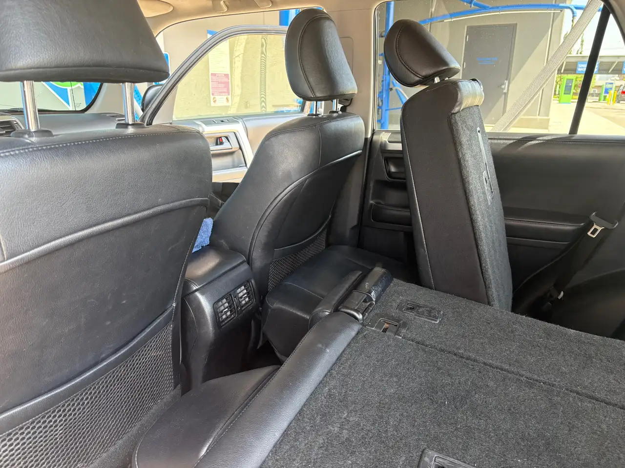 Toyota 4-Runner снимка Toyota 4-Runner