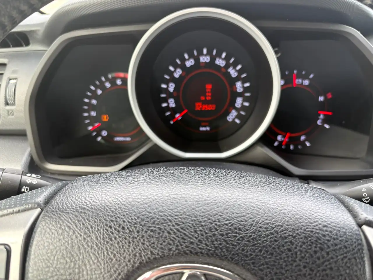 Toyota 4-Runner снимка Toyota 4-Runner