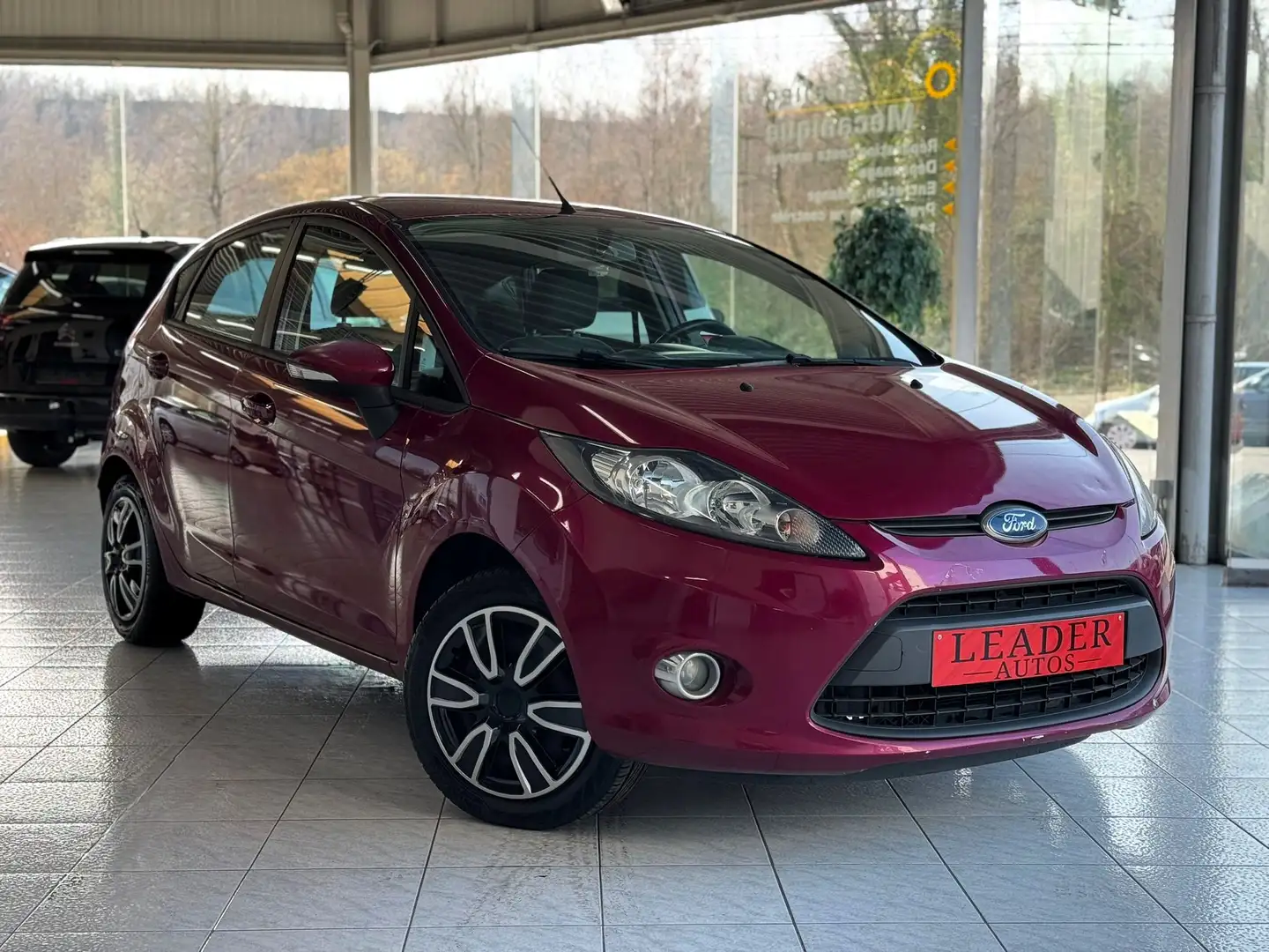 Ford Fiesta 🟩1.25 ESSENCE 82CV - AIRCO - 5 PORTES Violett - 1