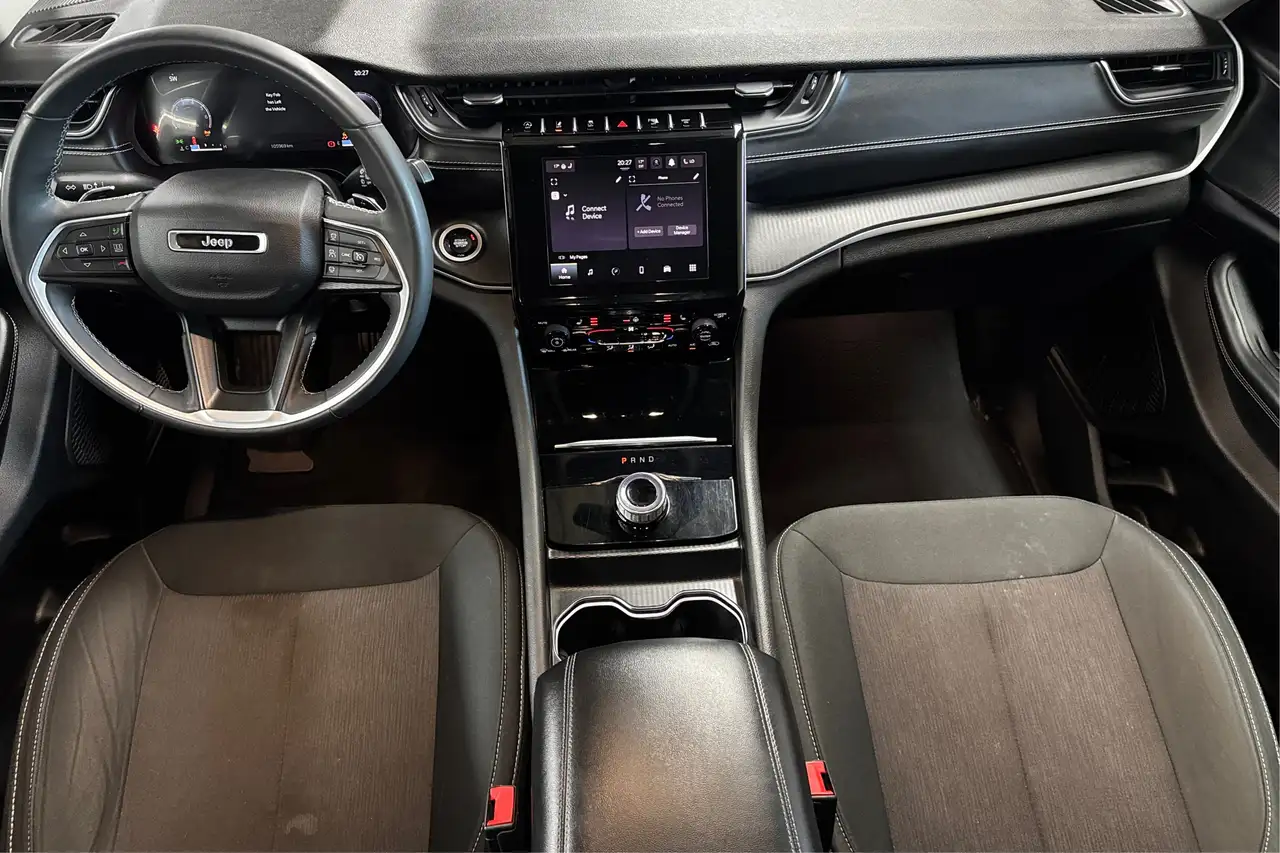 Jeep Grand Cherokee снимка Jeep Grand Cherokee