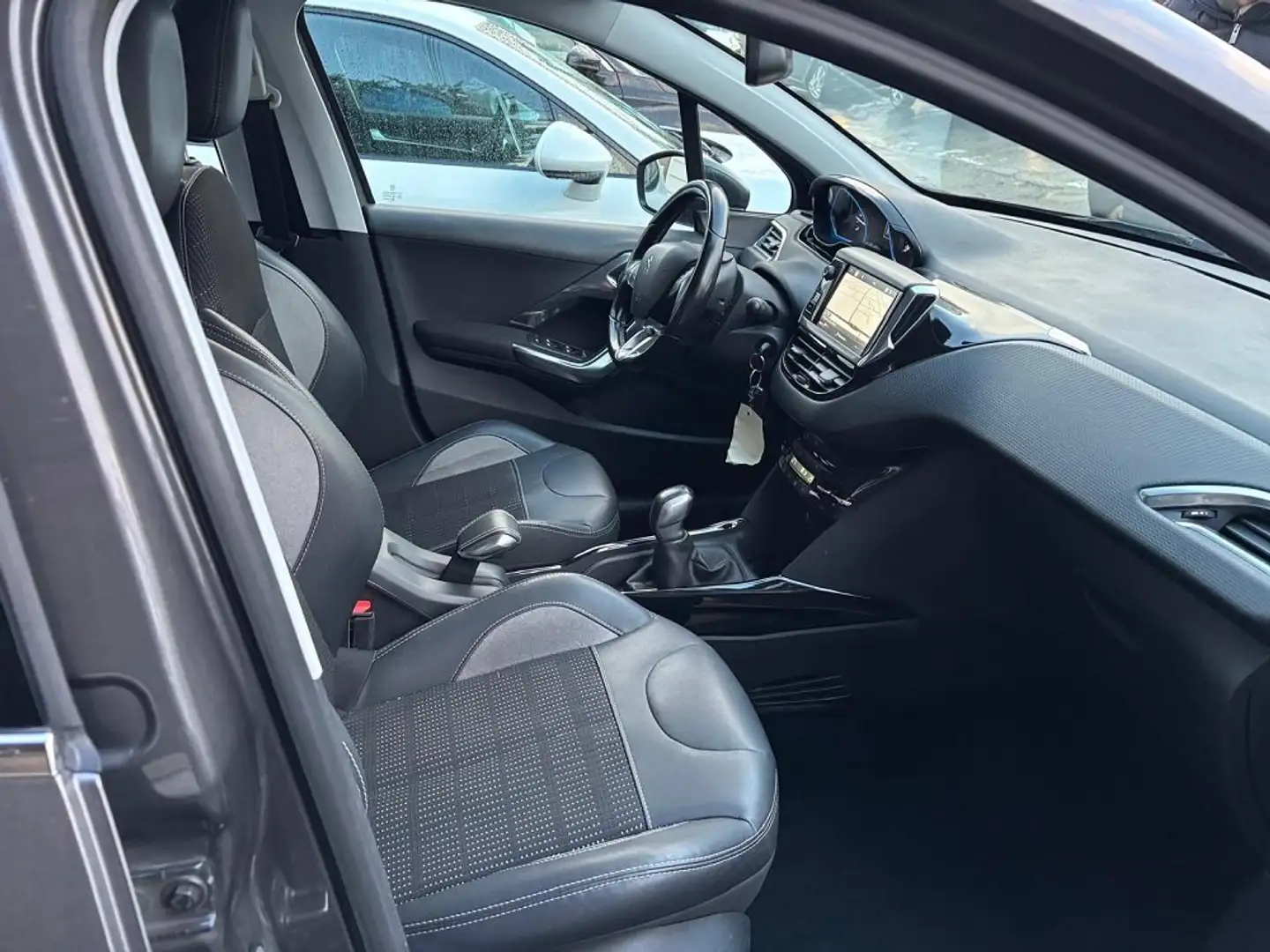 Peugeot 2008 2008 1.6 BlueHDi 100ch BVM5 Allure - 2