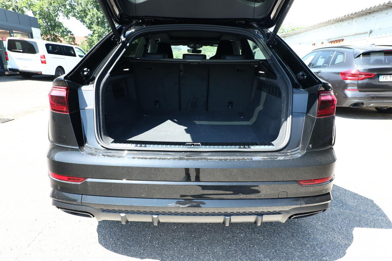Audi Q8 S line 2xS AssistenzP+ 22Z Laser Pano B&O HUD 2... — photo 11