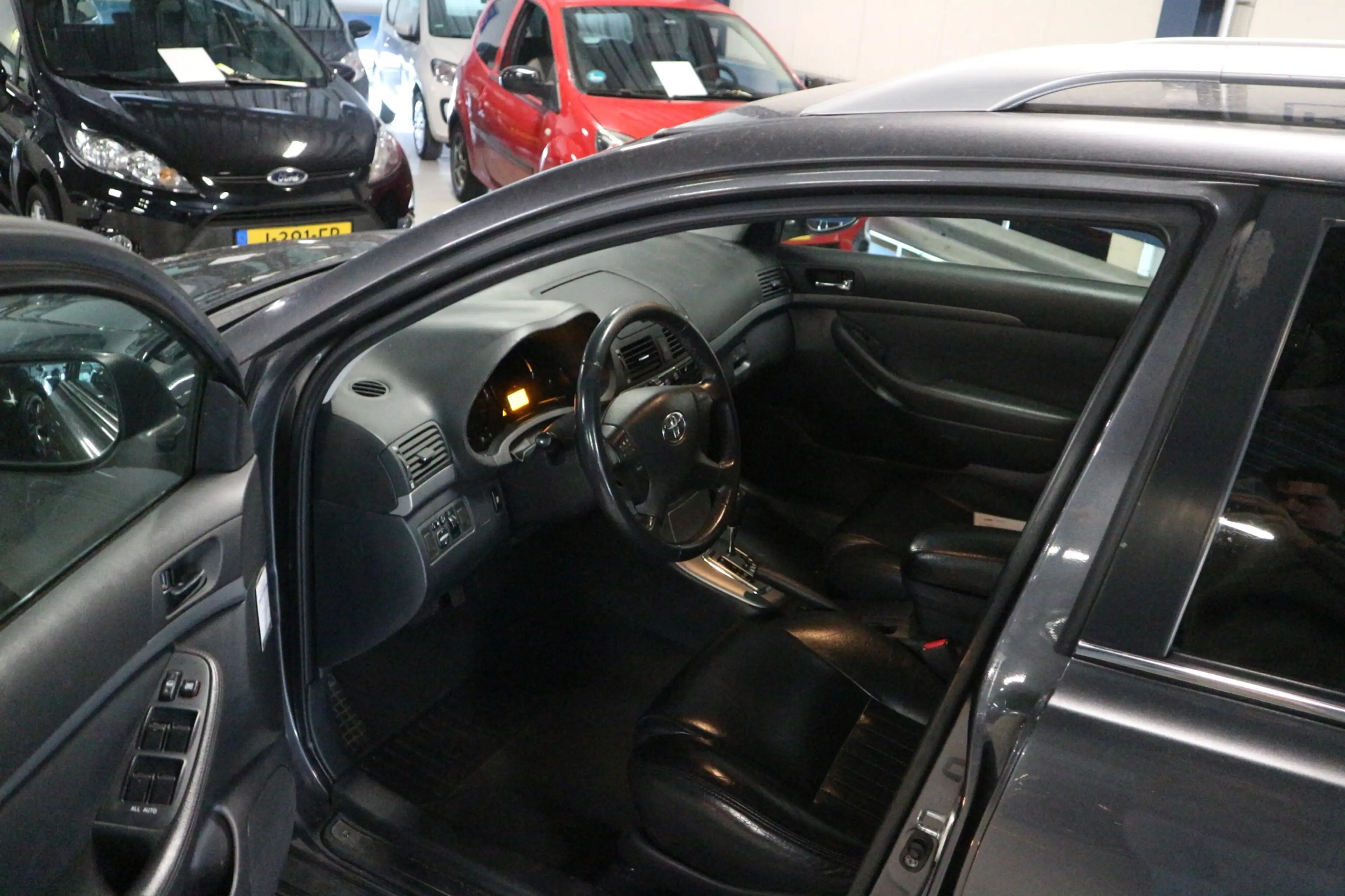 Toyota Avensis Wagon 2.0 VVTi Business Pro AUTOMAAT/ TREKHAAK/ AI — photo 2