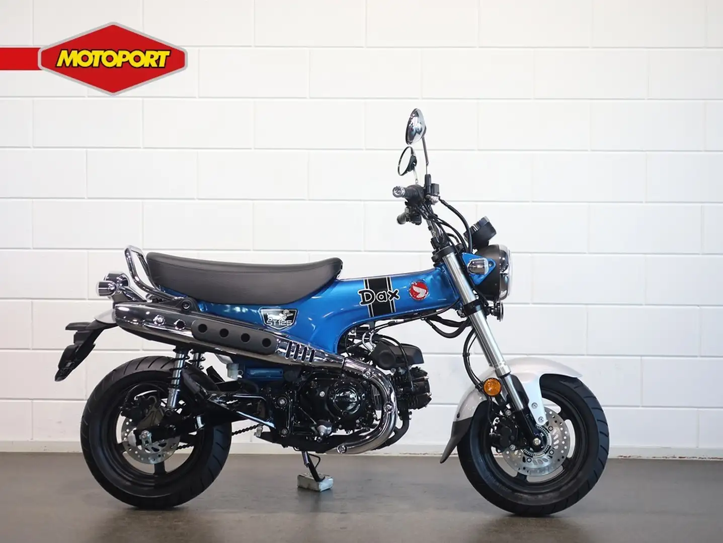 Honda DAX ST 125 Azul - 1