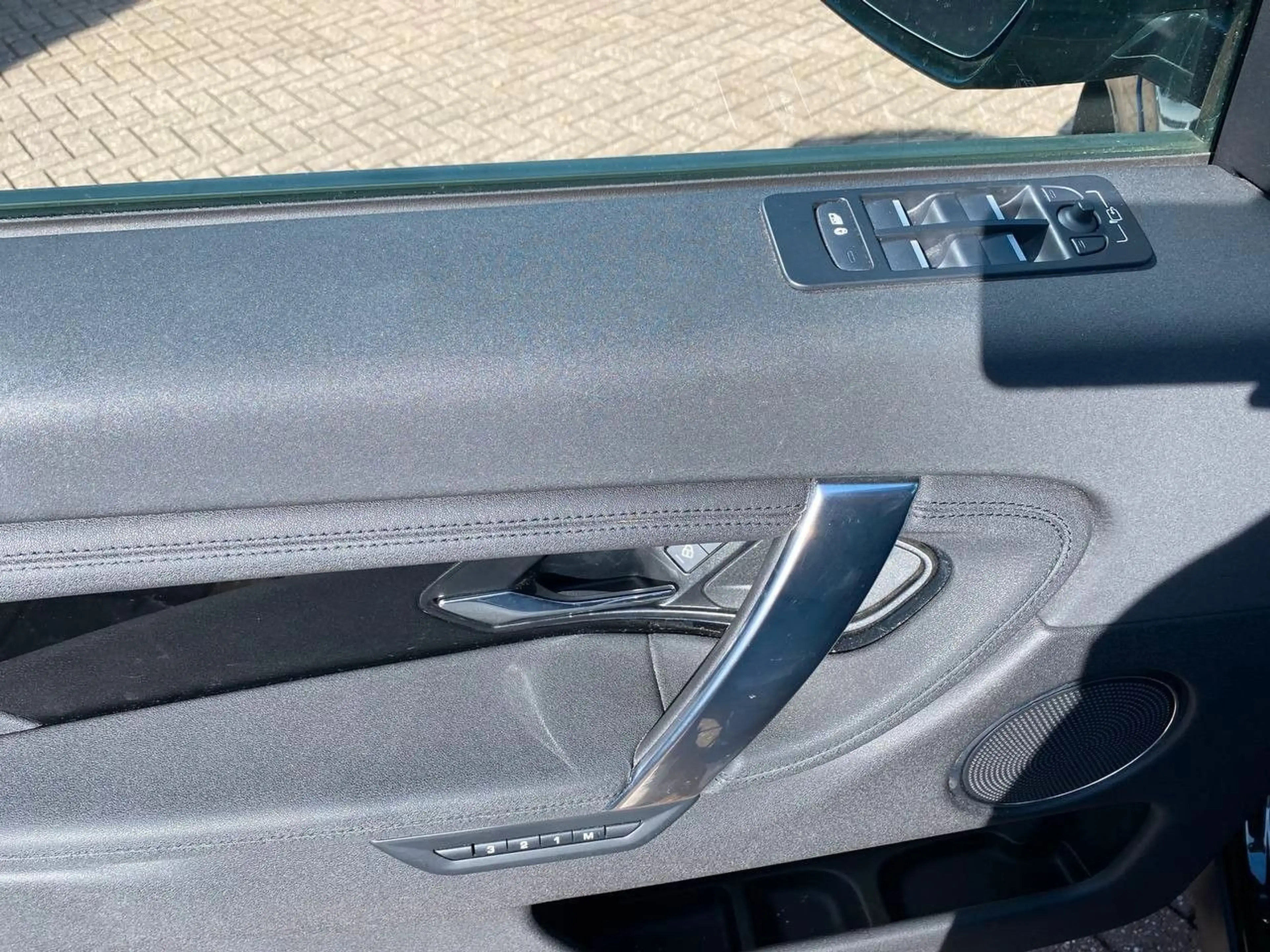 Land Rover Discovery Sport p300e Plug-in Led Cam Nav 1.Hand — photo 8