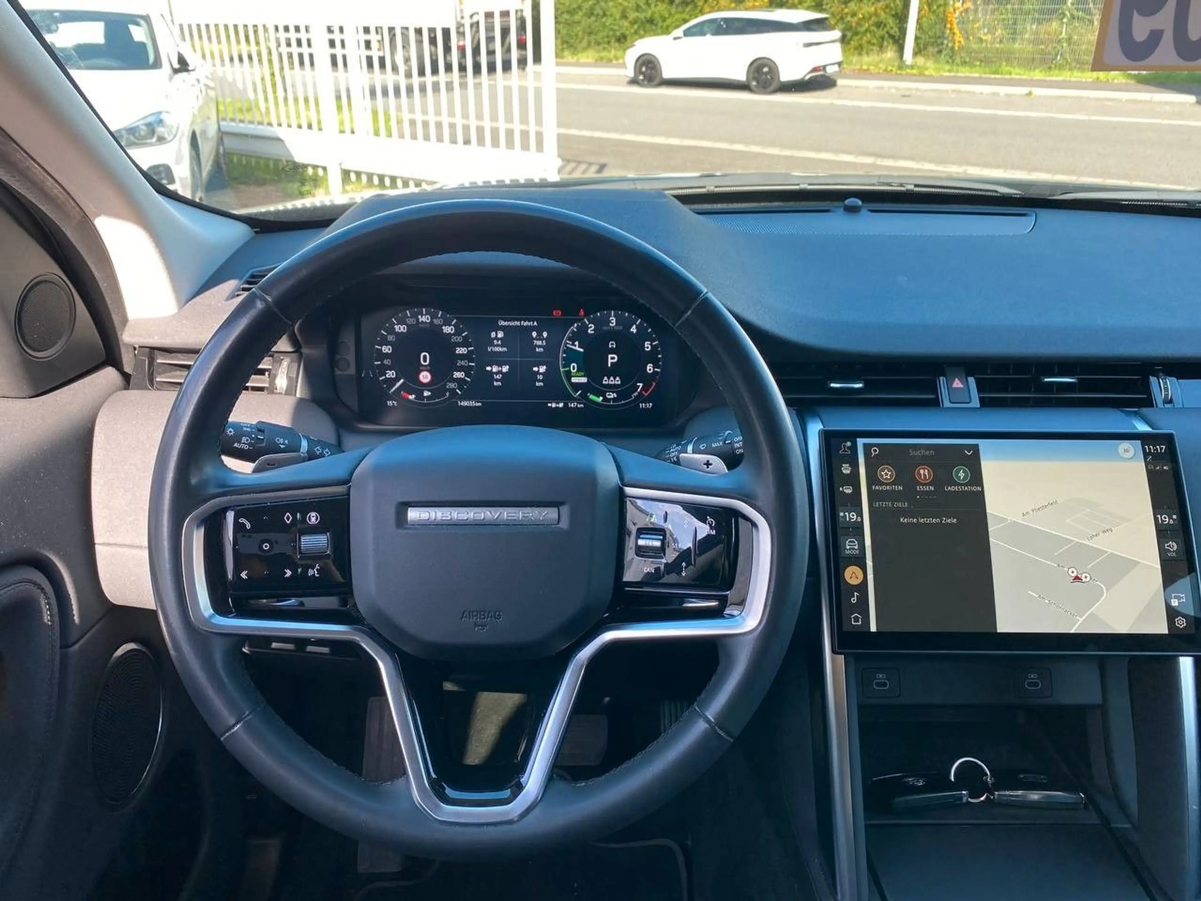 Land Rover Discovery Sport p300e Plug-in Led Cam Nav 1.Hand — photo 11
