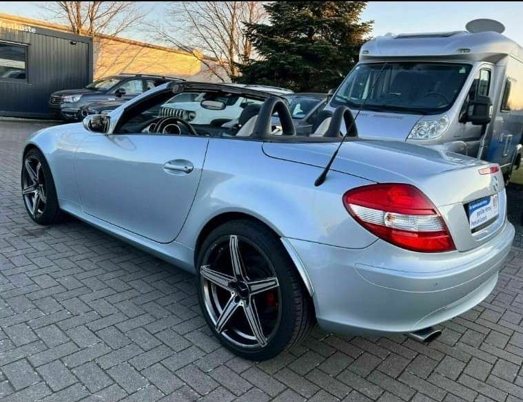 Second hand Mercedes Benz Slk-Class 200