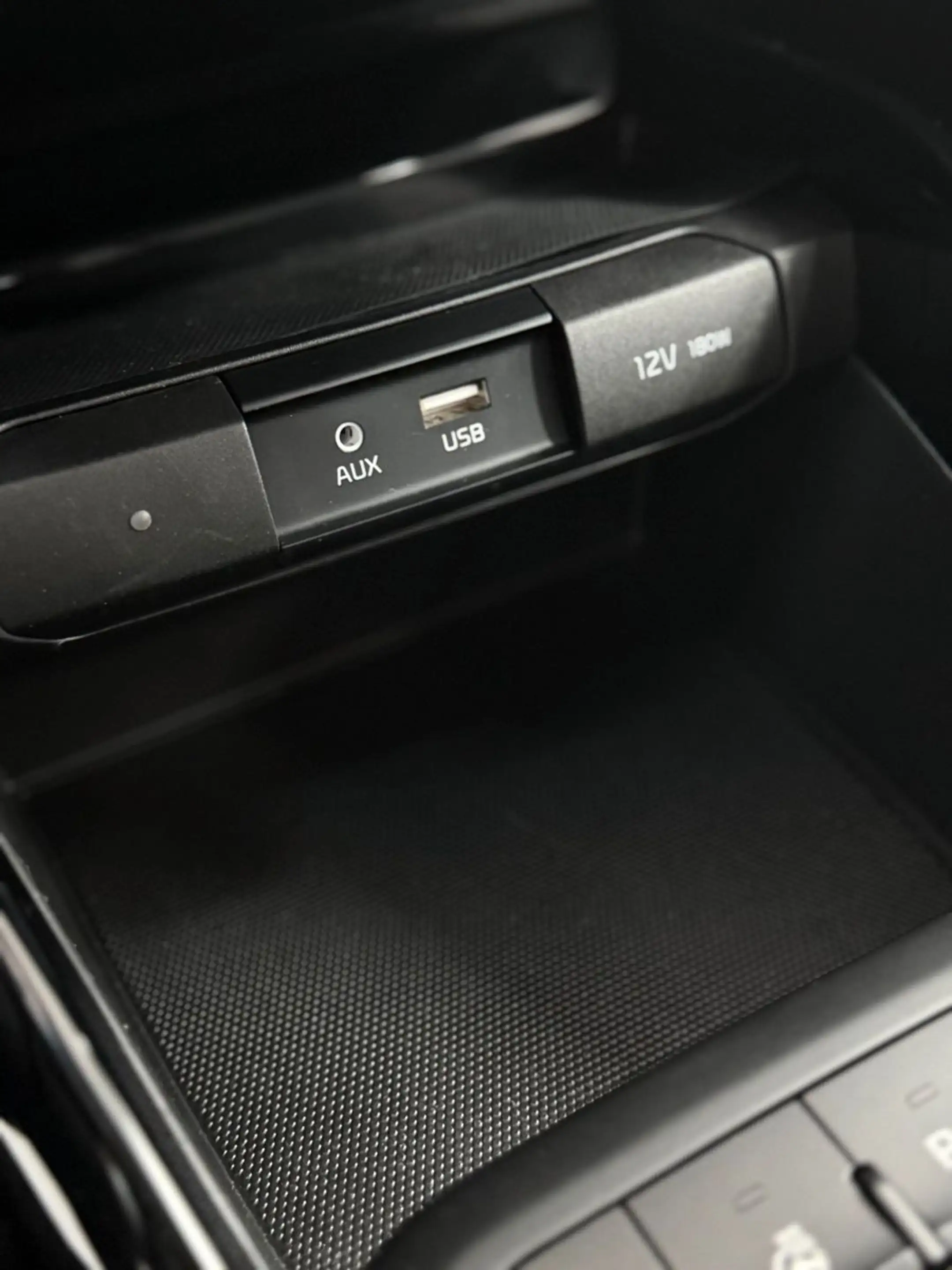 Kia Rio Platinum Edition.AHK.NAVI.KAMERA.LEDER.PDC — photo 23