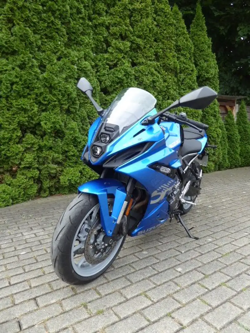 Suzuki GSX 8R GSX800FRQM4  Vorführfahrzeug Niebieski - 1
